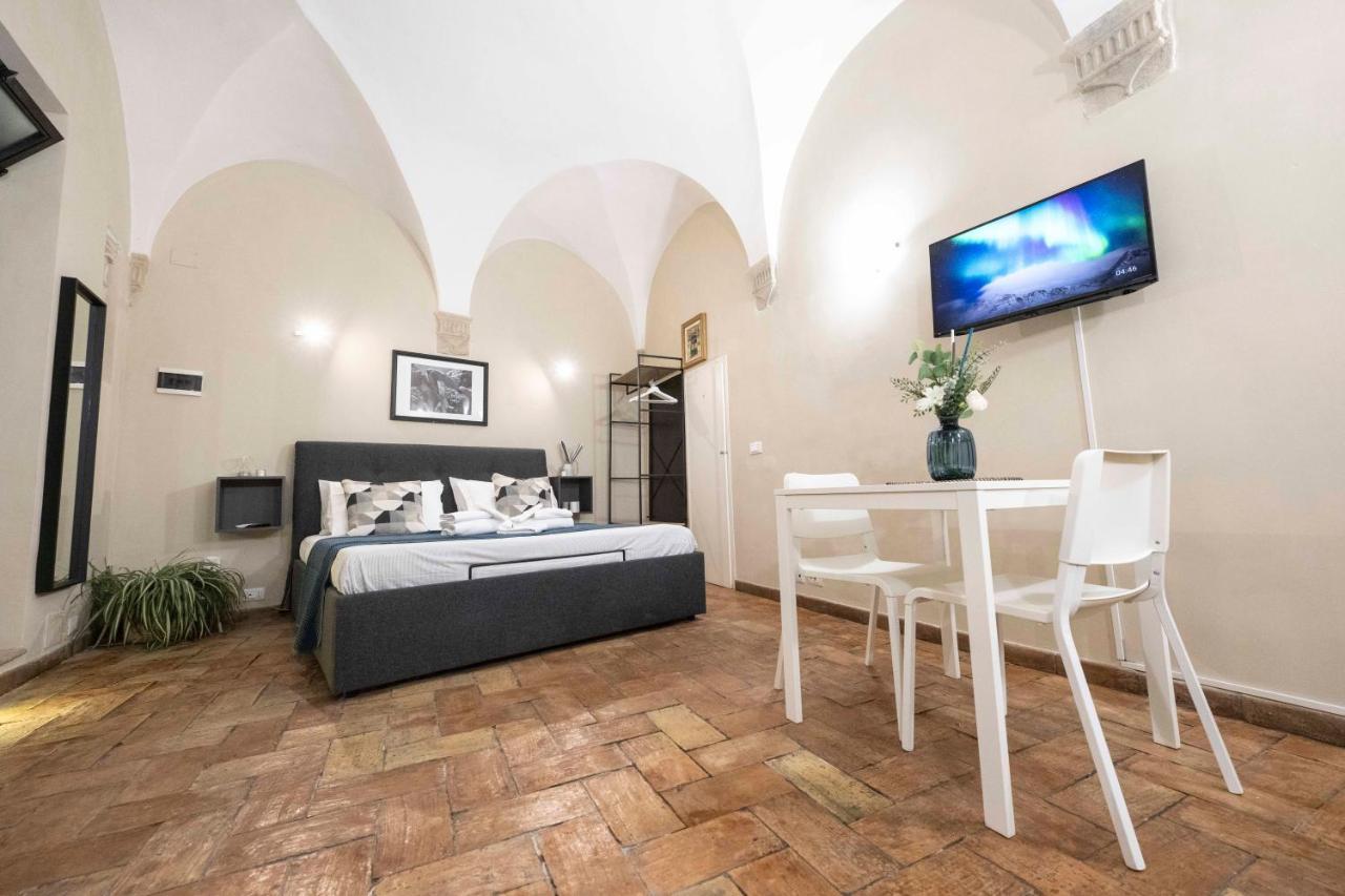 Studio Delle Grotte - Campo De' Fiori Rome Exterior photo